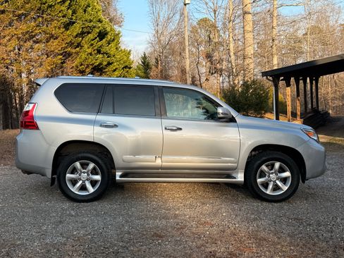 Used 2013 Lexus GX 460 460 Sport Utility 4D image 5