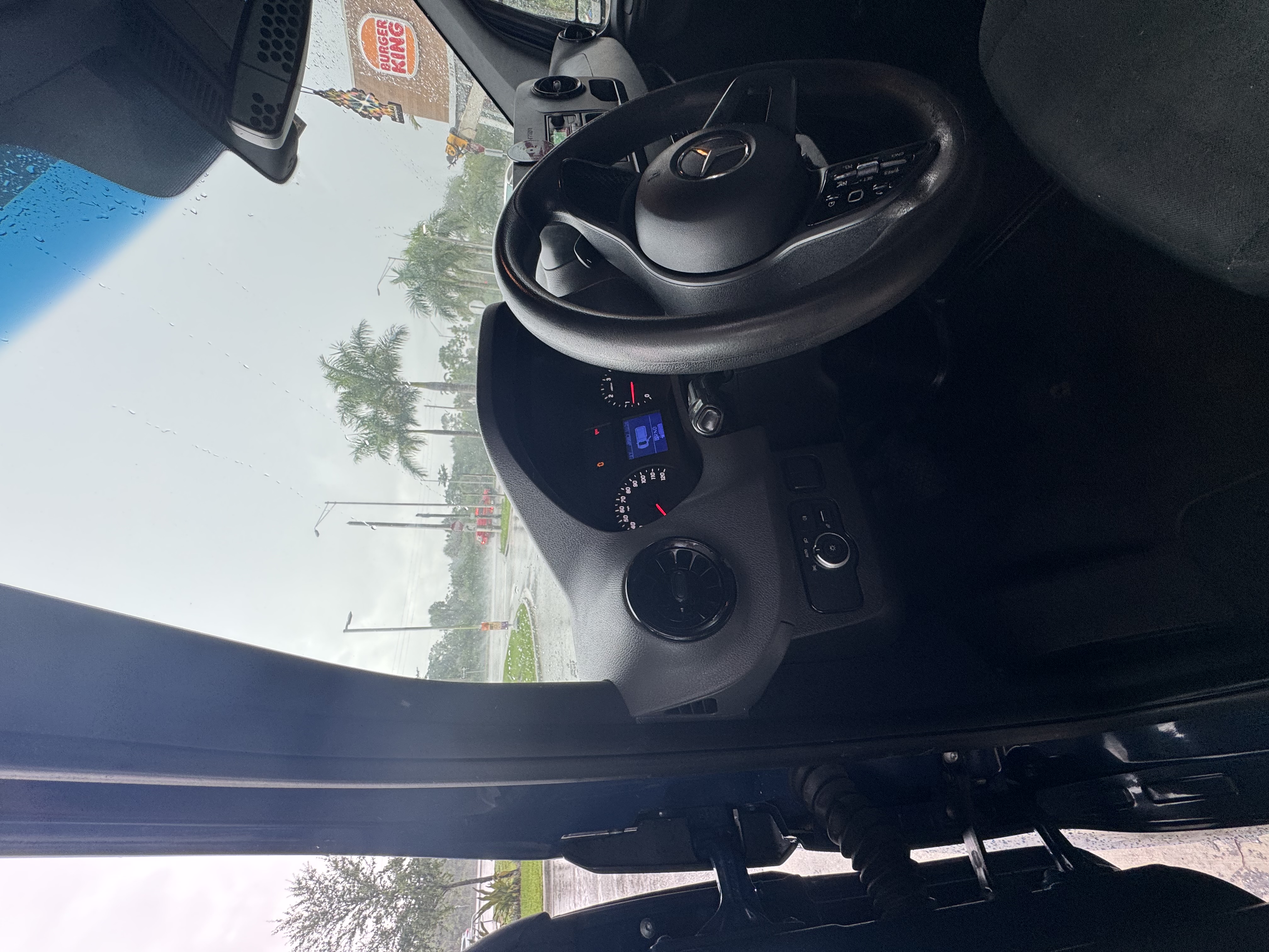 Used 2021 Mercedes-Benz Sprinter 2500 image 17