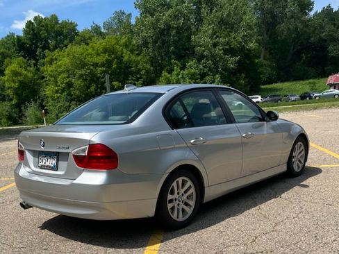 Used 2007 BMW 328i Sedan image 4