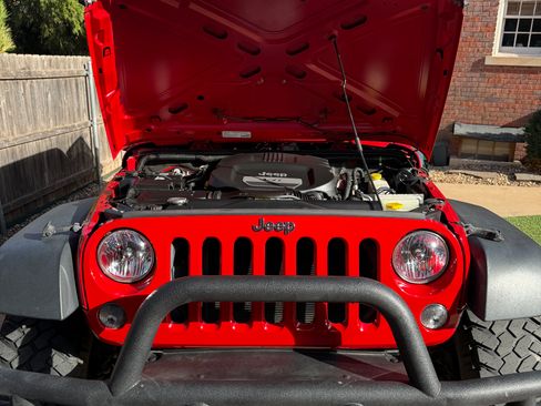 Used 2014 Jeep Wrangler Unlimited Sport w/ Quick Order Package 23S image 13