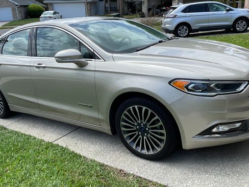 Used 2017 Ford Fusion Titanium FWD image 8