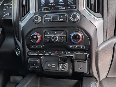 Used 2022 GMC Sierra 1500 SLT image 20