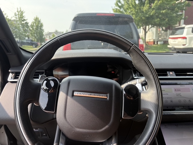 Used 2018 Land Rover Range Rover Velar R-Dynamic SE AWD/4WD image 13