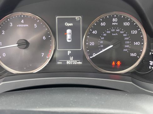 Used 2017 Lexus IS 300 AWD image 16