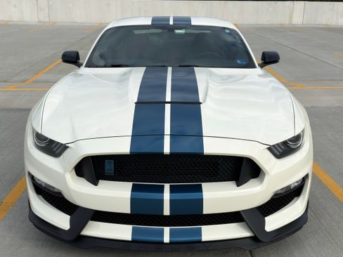 Used 2020 Ford Mustang Shelby GT350 w/ Technology Package RWD image 10