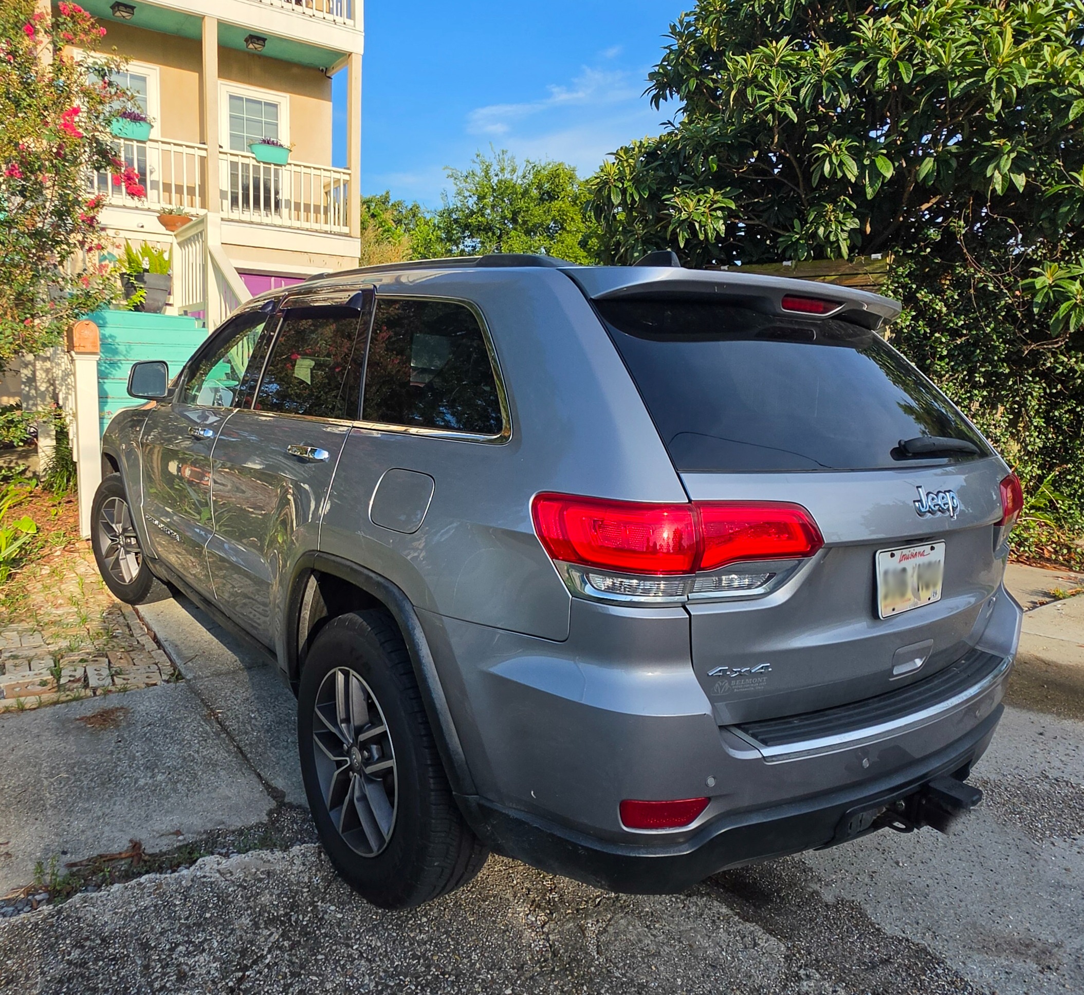 Used 2017 Jeep Grand Cherokee Limited w/ Trailer Tow Group IV AWD/4WD image 2