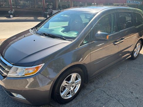Used 2012 Honda Odyssey Touring image 1