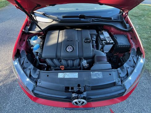 Used 2011 Volkswagen Golf Hatchback 2D image 12