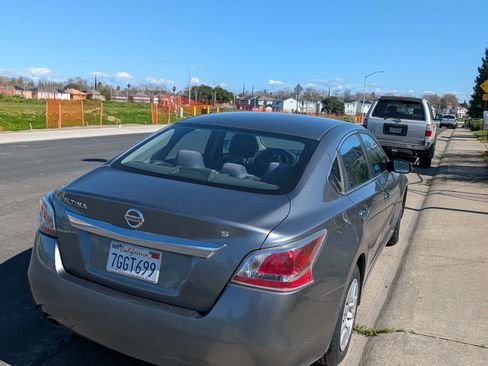 Used 2015 Nissan Altima 2.5 S w/ Power Driver Seat Package image 4