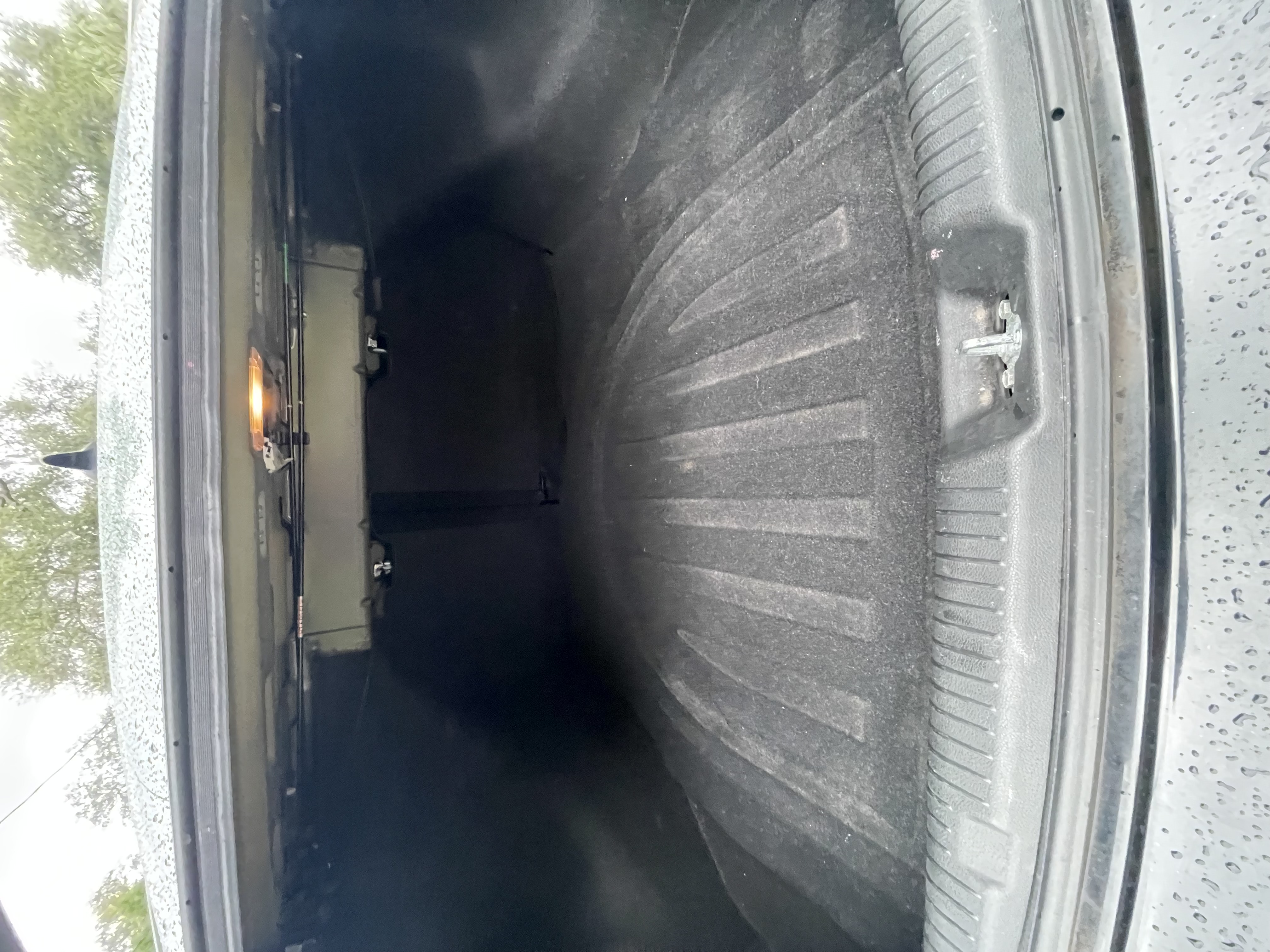 Used 2013 Hyundai Elantra GLS w/ Preferred Pkg FWD image 12