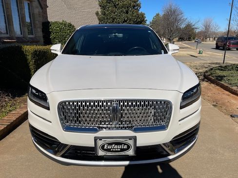Used 2019 Lincoln Nautilus Reserve image 6