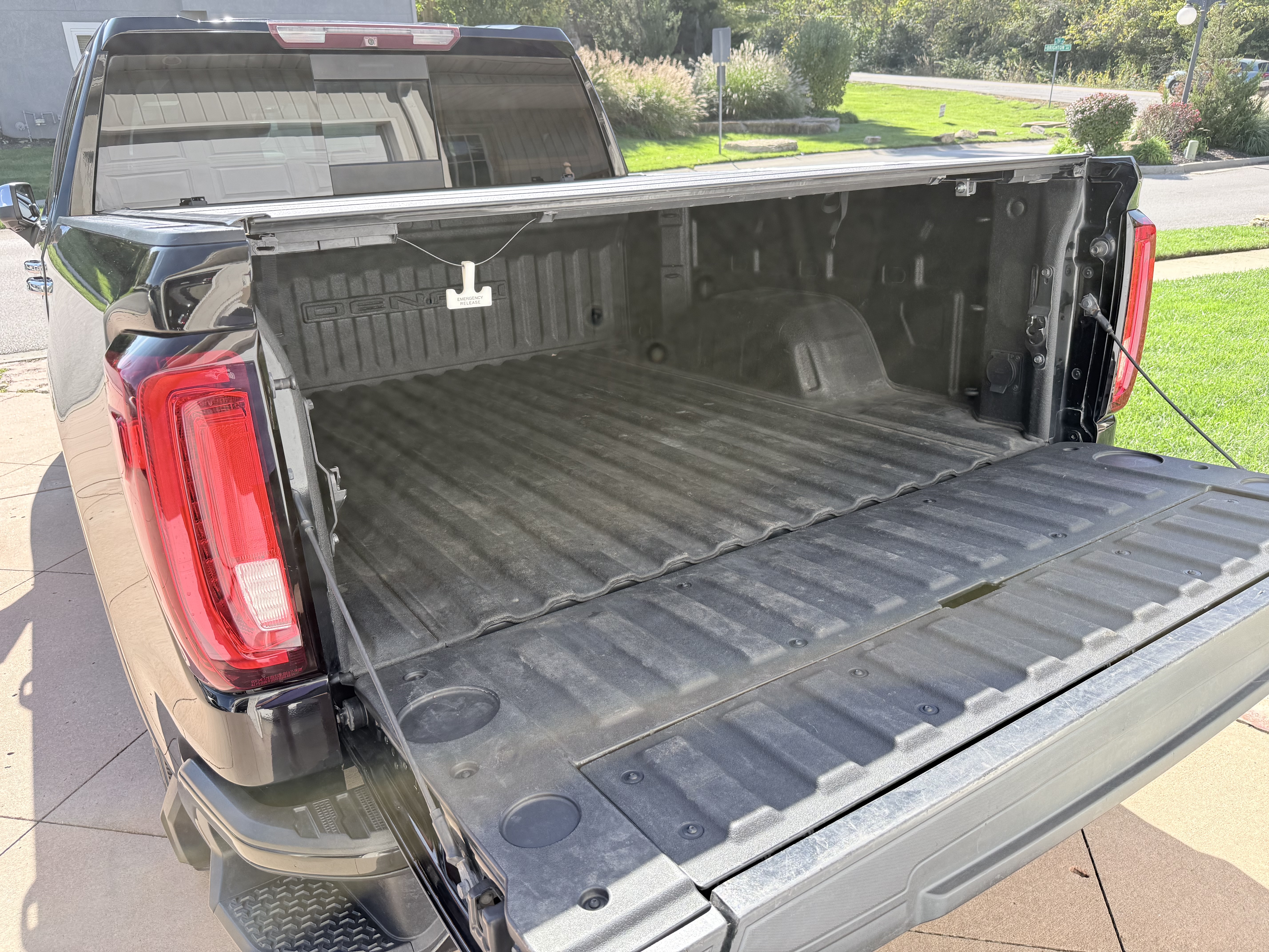 Used 2019 GMC Sierra 1500 Denali w/ Denali Ultimate Package AWD/4WD image 22