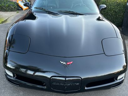 Used 1998 Chevrolet Corvette Coupe w/ Performance Handling Pkg