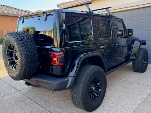 Used 2022 Jeep Wrangler Unlimited Rubicon 4xe w/ Steel Bumper Group AWD/4WD image 4