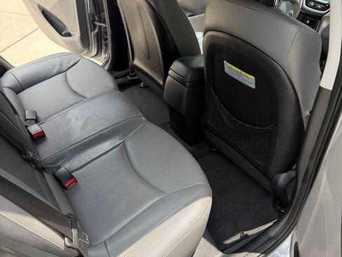 Used 2015 Hyundai Elantra Sport FWD image 10