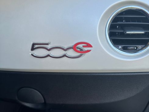 Used 2014 FIAT 500 e w/ Esport Package FWD image 5
