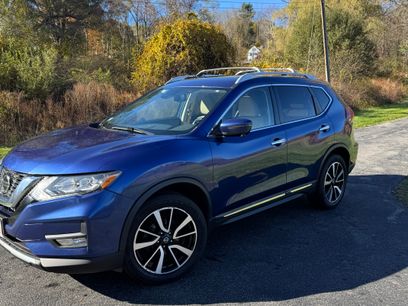 Used 2019 Nissan Rogue SL w/ Premium Package