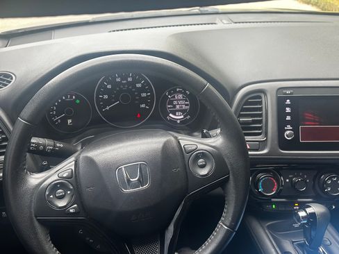 Used 2019 Honda HR-V Sport image 30