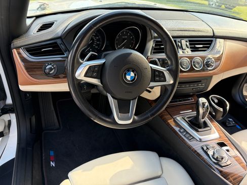 Used 2016 BMW Z4 sDrive28i image 13