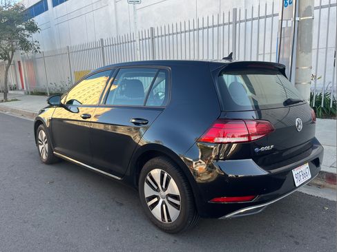 Used 2019 Volkswagen e-Golf SE w/ Driver Assistance Package image 2