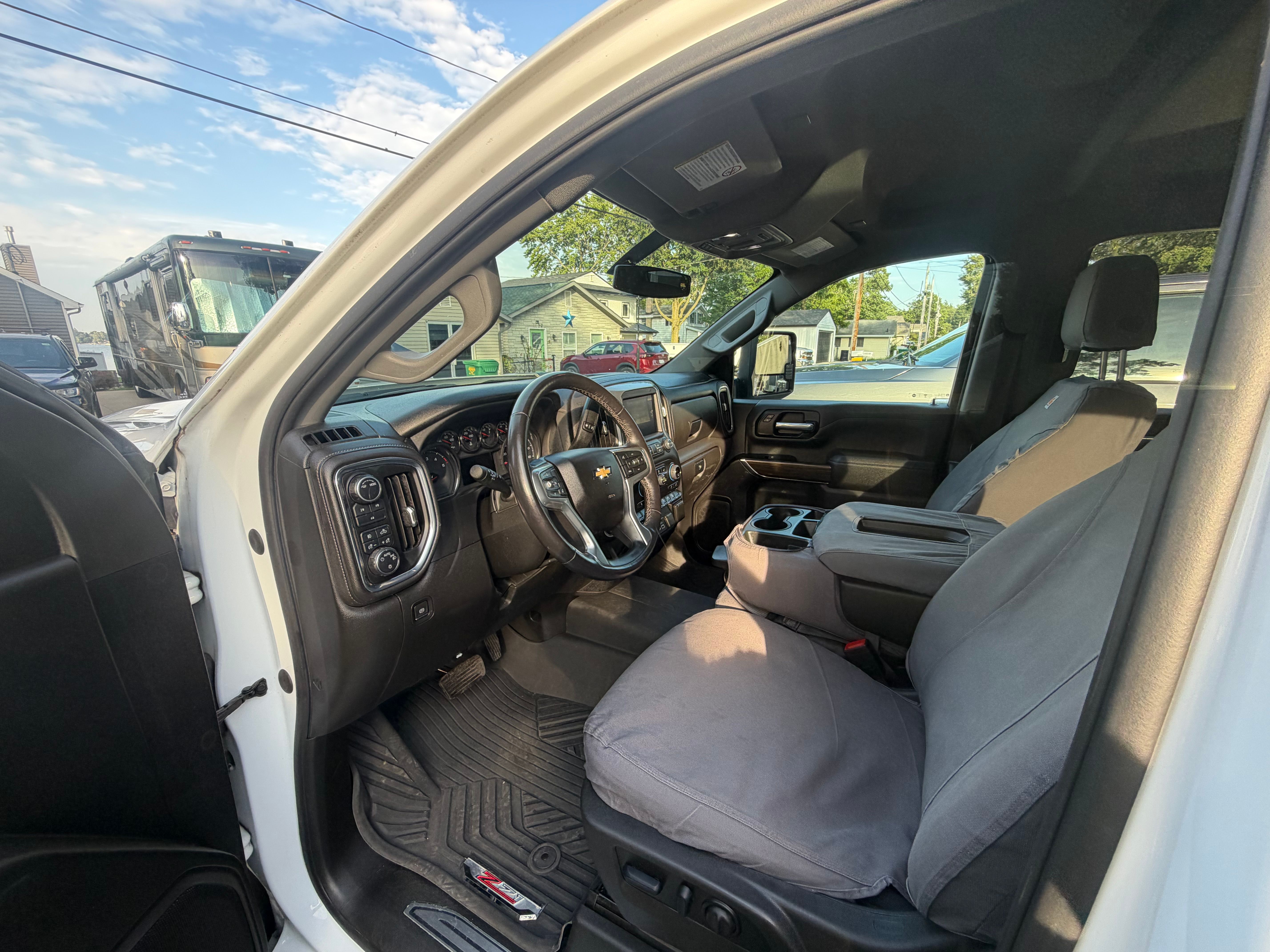Used 2022 Chevrolet Silverado 3500 LT w/ Convenience Package AWD/4WD image 16