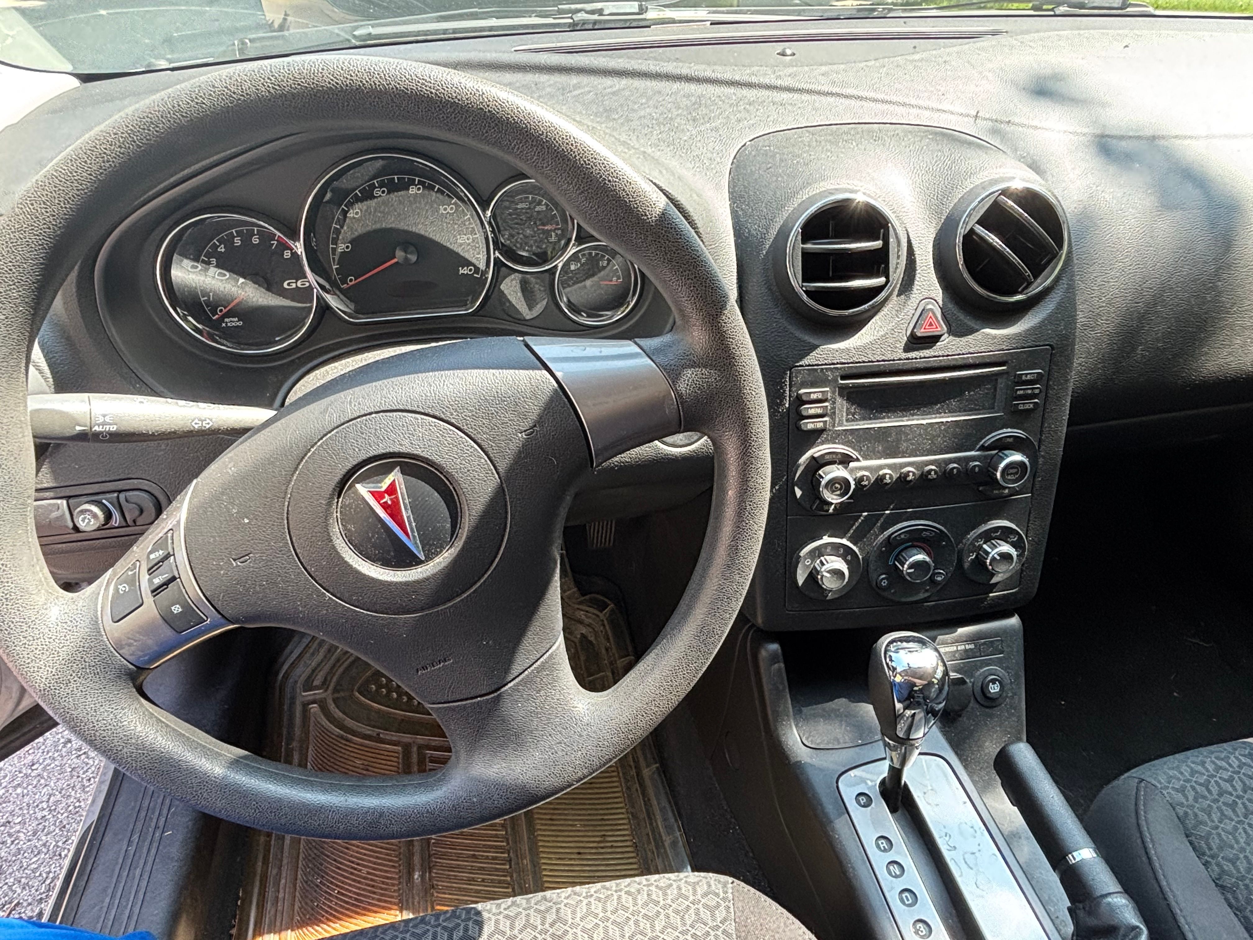 Used 2007 Pontiac G6 Sedan w/ Preferred Package FWD image 12