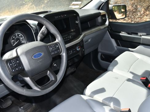 Used 2022 Ford F150 XL w/ Equipment Group 101A High RWD image 8