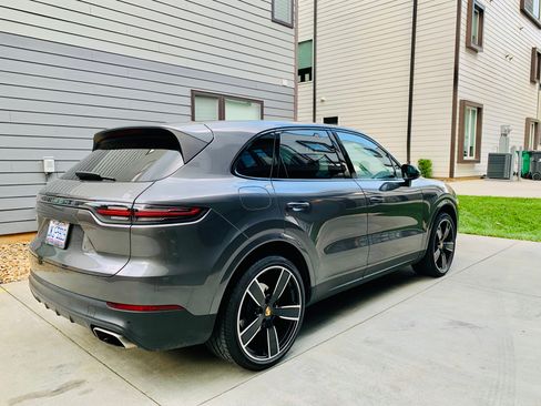 Used 2019 Porsche Cayenne image 8