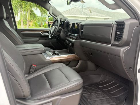 Used 2025 Chevrolet Silverado 2500 LT w/ All Star Edition AWD/4WD image 10