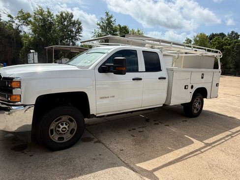 Used 2019 Chevrolet Silverado 2500 W/T w/ WT Convenience Package RWD image 12