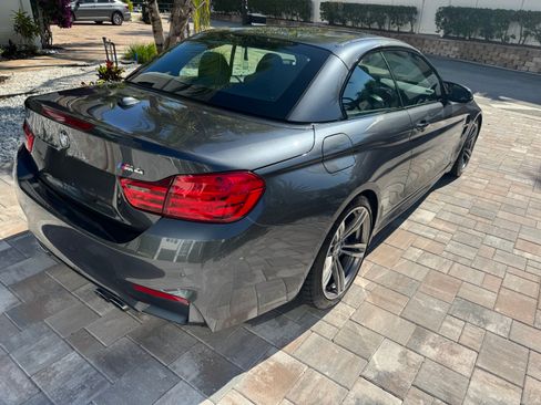 Used 2015 BMW M4 Convertible image 5