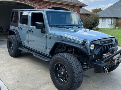 Used 2015 Jeep Wrangler Unlimited Rubicon w/ Connectivity Group