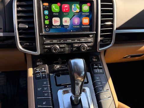 Used 2015 Porsche Cayenne Diesel AWD/4WD image 15