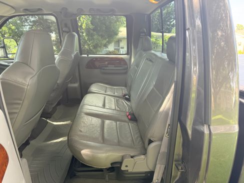 Used 2004 Ford F250 Lariat AWD/4WD image 8