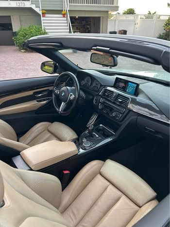 Used 2016 BMW M4 Convertible RWD image 11
