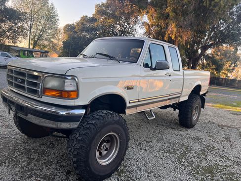 Used 1997 Ford F250 4x4 SuperCab Heavy Duty image 13