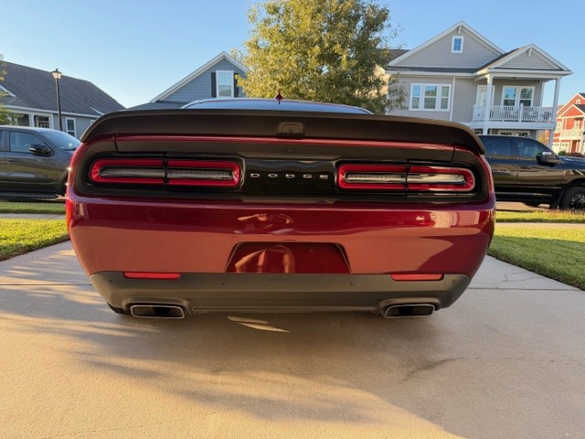 Used 2022 Dodge Challenger R/T Scat Pack RWD image 11