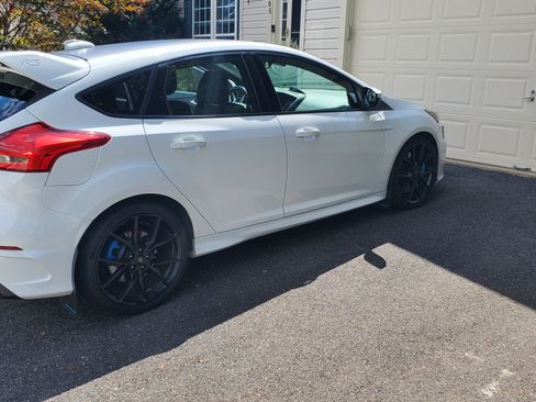 Used 2016 Ford Focus RS image 11