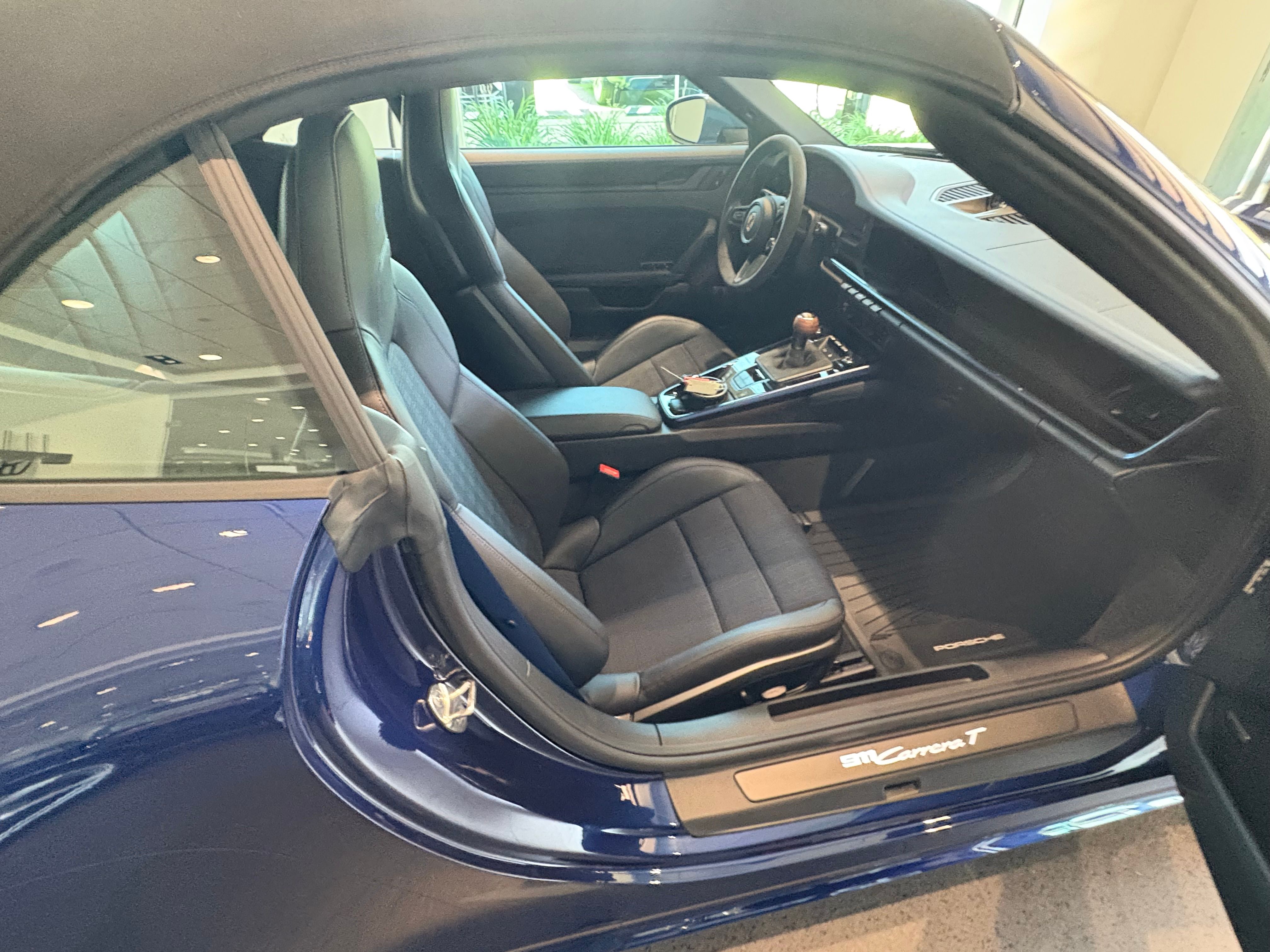 Used 2025 Porsche 911 Carrera T RWD image 4