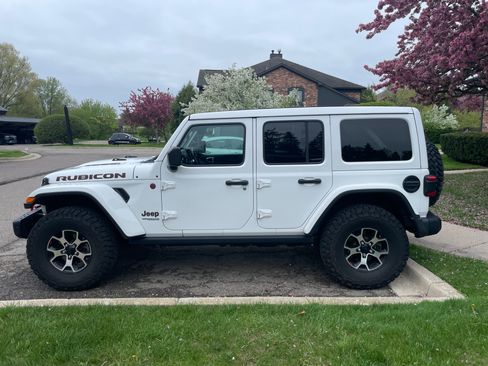 Used 2021 Jeep Wrangler Unlimited Rubicon AWD/4WD image 1