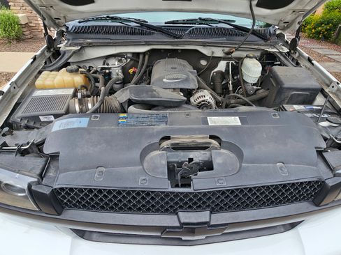 Used 2004 Chevrolet Silverado 2500 W/T image 6