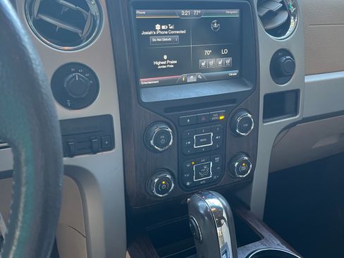 Used 2014 Ford F150 Lariat w/ Equipment Group 502A Luxury image 11