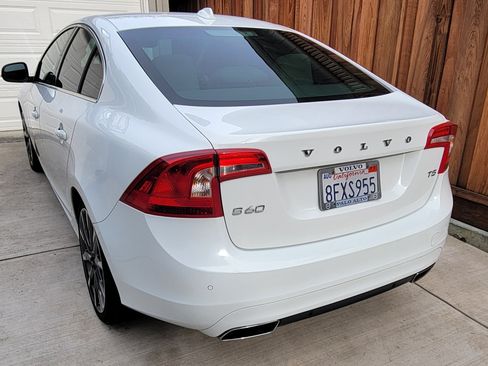 Used 2015 Volvo S60 T5 Premier FWD image 9