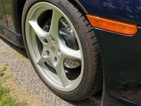 Used 1999 Porsche Boxster RWD image 17