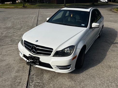Used 2014 Mercedes-Benz C 250 Sedan image 10