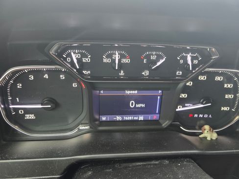 Used 2022 GMC Sierra 2500 AT4 AWD/4WD image 2