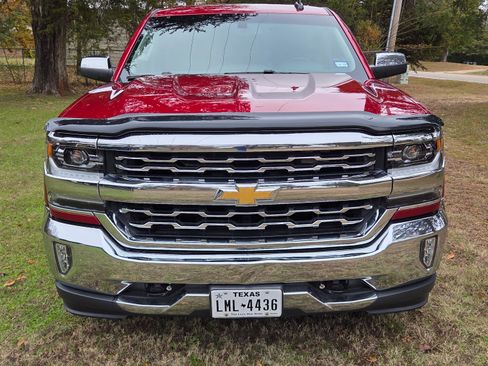 Used 2018 Chevrolet Silverado 1500 LTZ w/ Texas Edition image 14