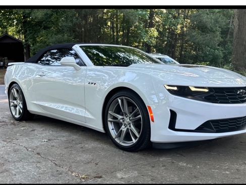 Used 2020 Chevrolet Camaro LT image 1