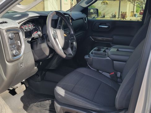 Used 2020 Chevrolet Silverado 1500 LT w/ All-Star Edition image 8