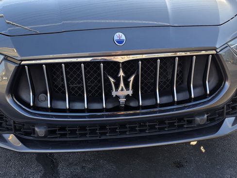 Used 2019 Maserati Ghibli Sedan 4D image 23